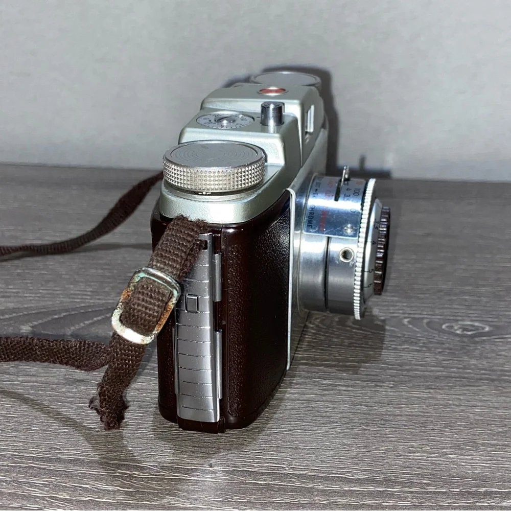 VINTAGE KODAK Pony 135 Model C Camera & Leather Case